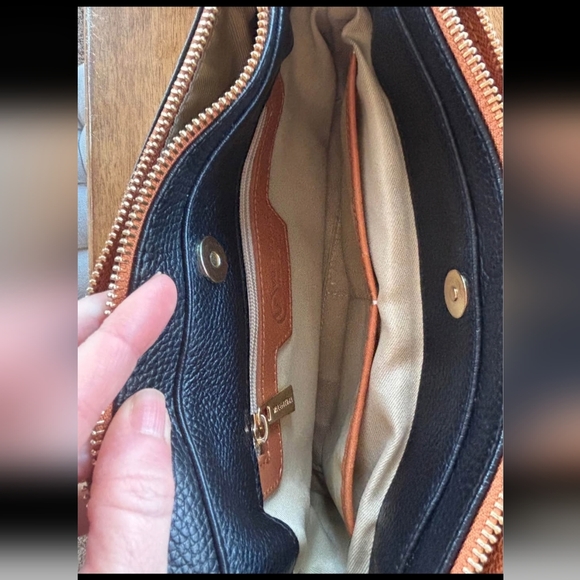 Valentina Black Italian Pebble Leather Shoulder Bag Excellent Condition - Picture 5 of 8